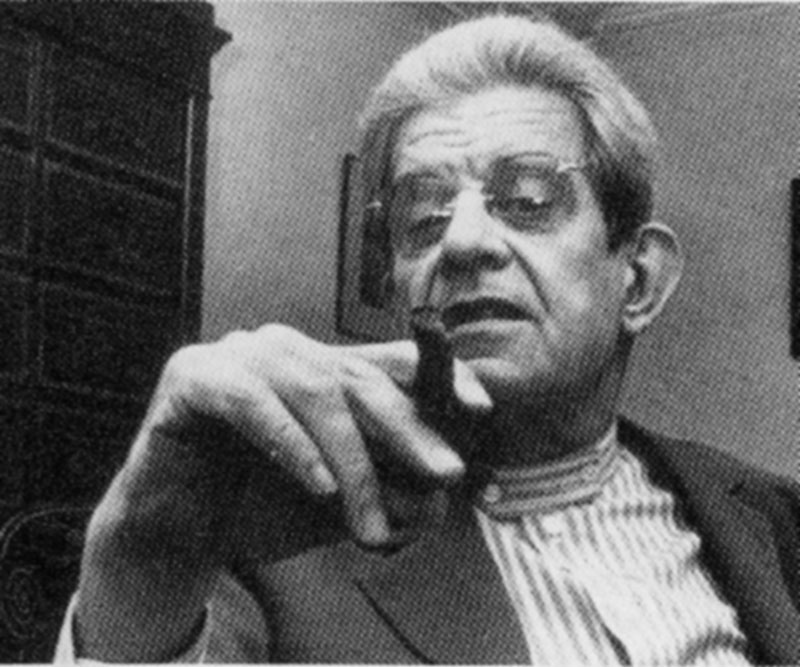 Older Lacan smoking cigar