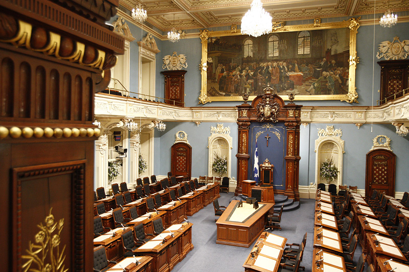Ill. 2: The Blue Chamber of the Parliament Building in the city of Quebec, Canada.